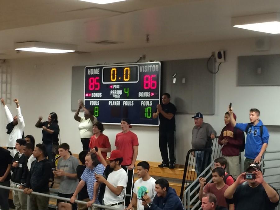 Varsity Boys Basketball defeats Tempe High 86-85